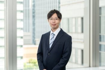 上級主任研究員 佐藤 遼次（SATO Ryoji）