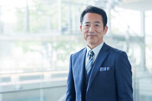 C通信会社モビリティ部門 T・M様